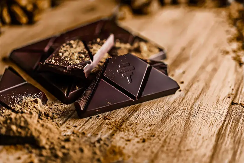 شکلات تلخ برای چی خوبه
