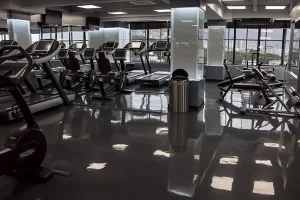 باشگاه بدنسازی مکث