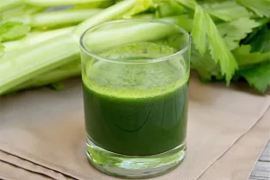 خواص آب کرفس