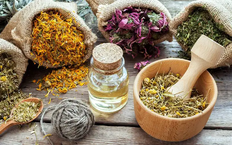 عرق چهل گیاه برای چی خوبه؟