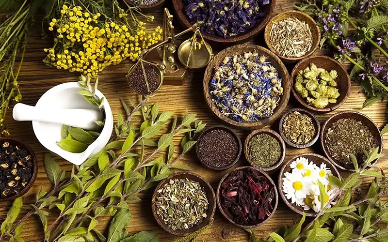 عرق چهل گیاه
