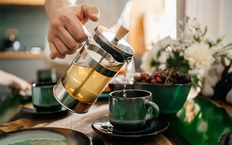 کدام عرق گیاهی برای لاغری خوبه؟