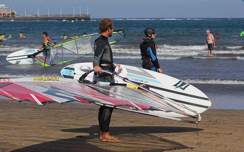 تجهیزات بادسواری