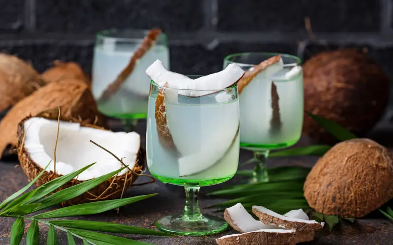 خواص آب نارگیل برای پوست