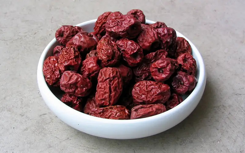طبع عناب چیست