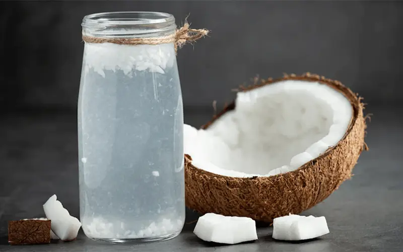 معایب و ضرر‌های آب نارگیل